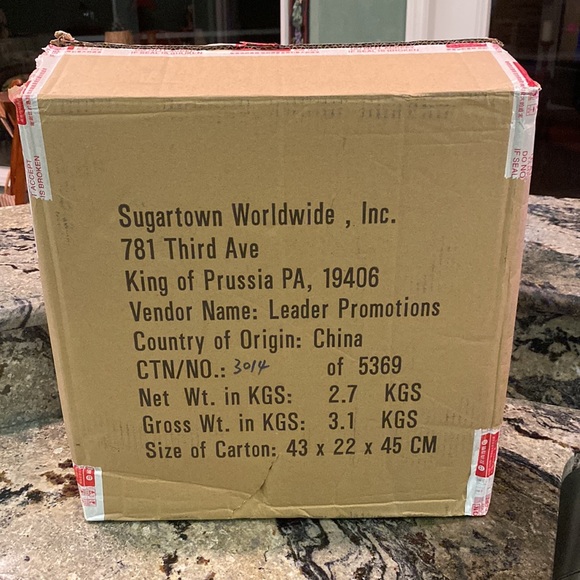 NWT Lilly Pulitzer GWP Under The Seat Carry On - Picture 11 of 14